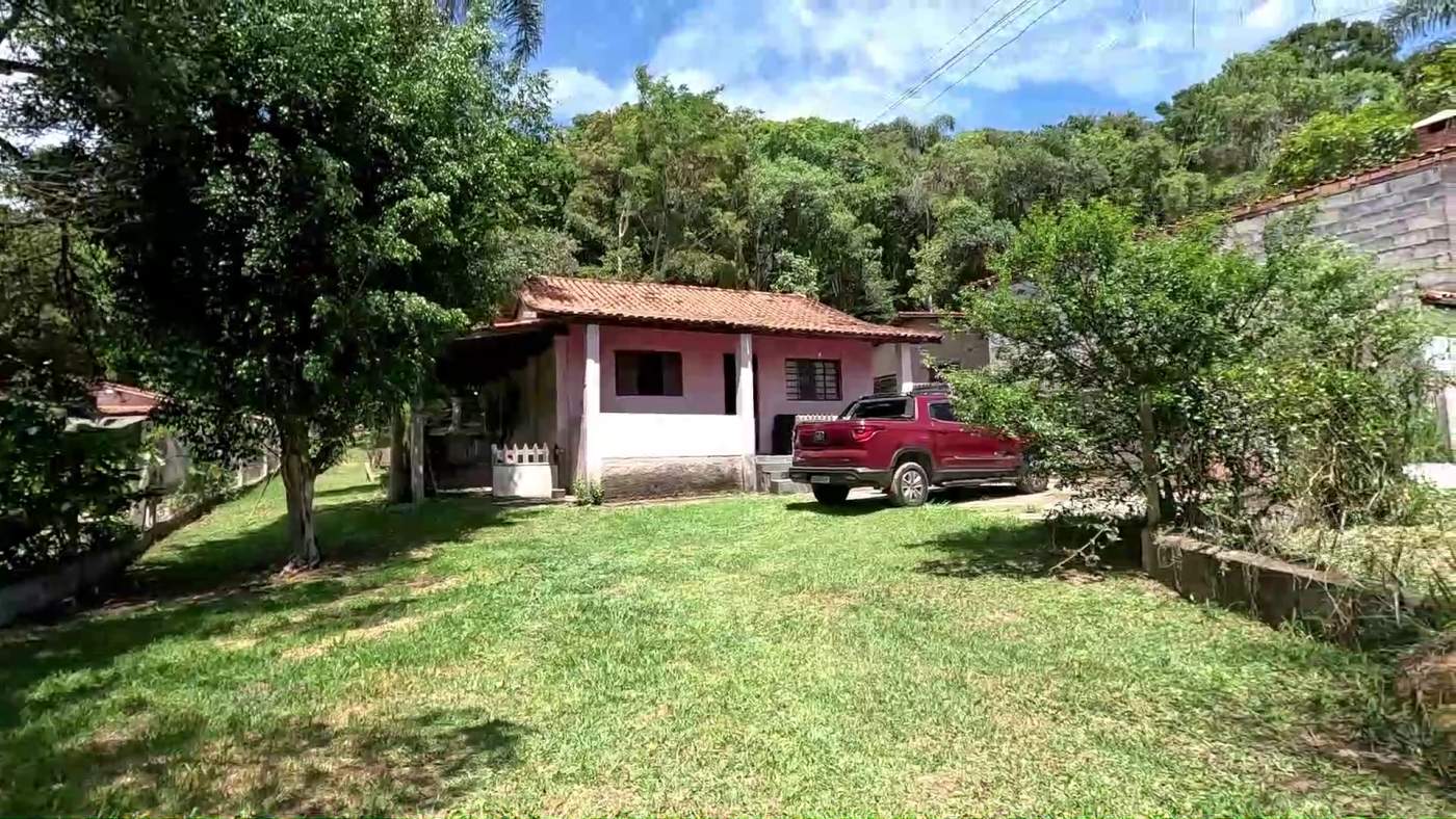 Chácara, 3 quartos, 2400 m² - Foto 2