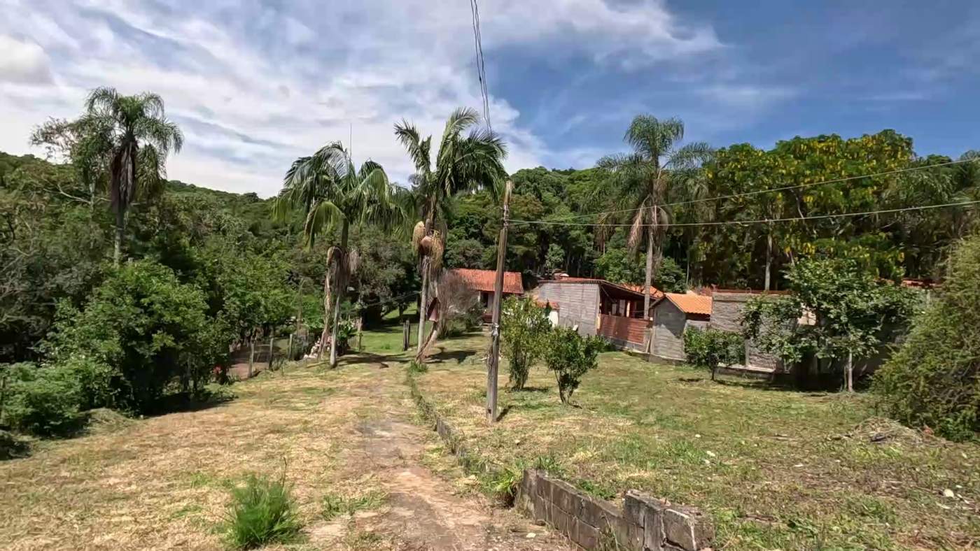 Chácara, 3 quartos, 2400 m² - Foto 8